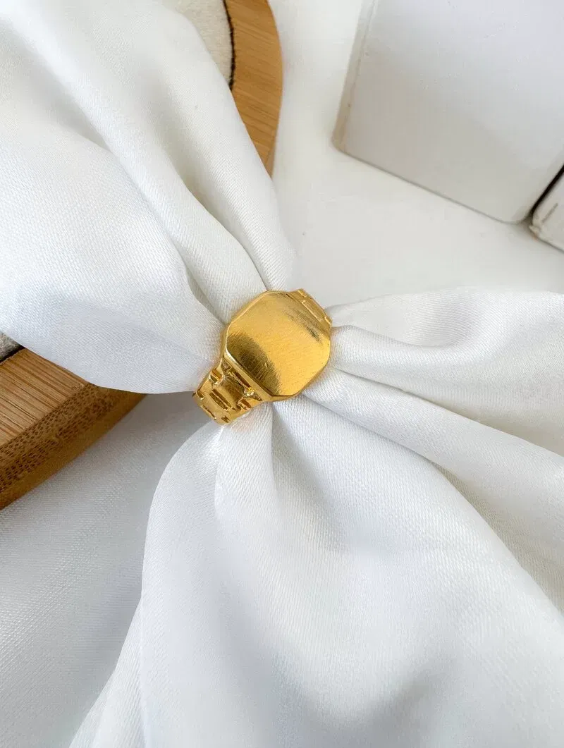 Anel De Dedinho Folheado a Ouro 18K Nápoles