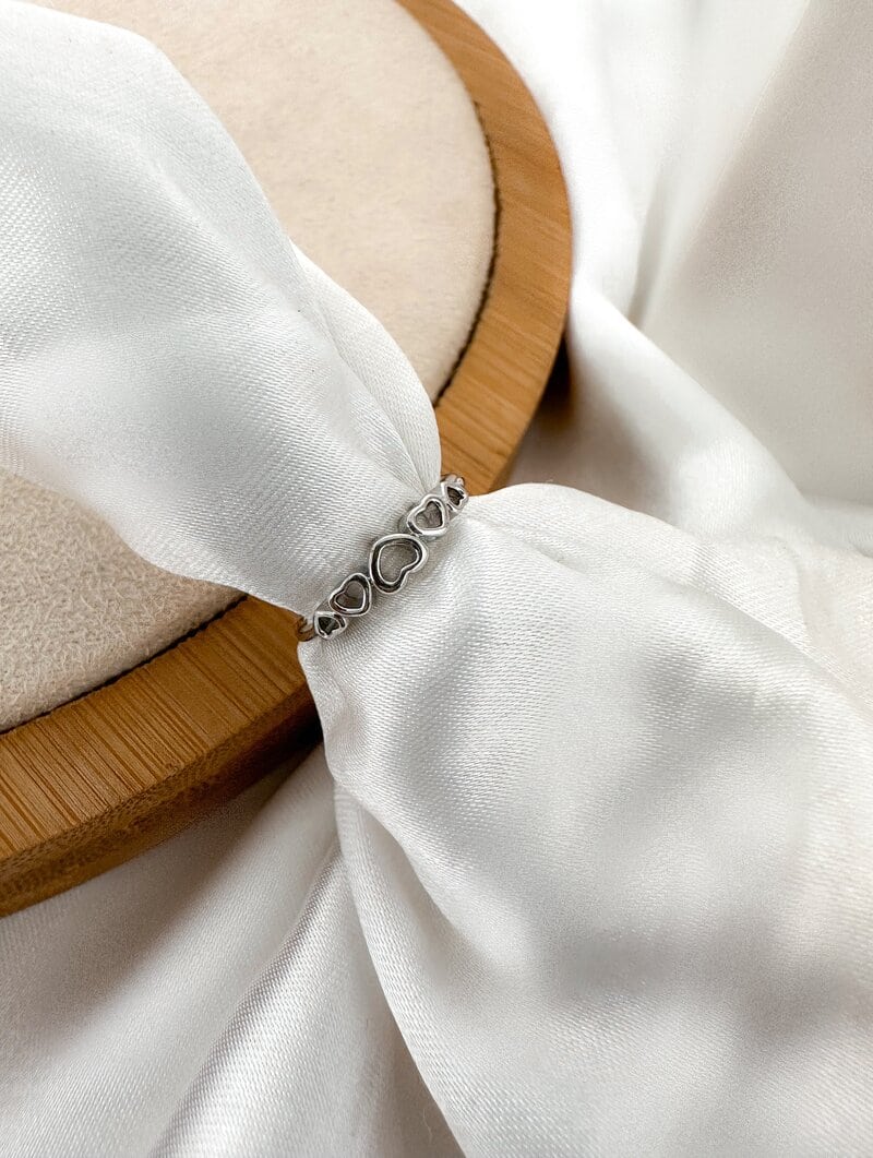 Anel de Falange Folheado a Ouro 18k e Prata Corações Vazados