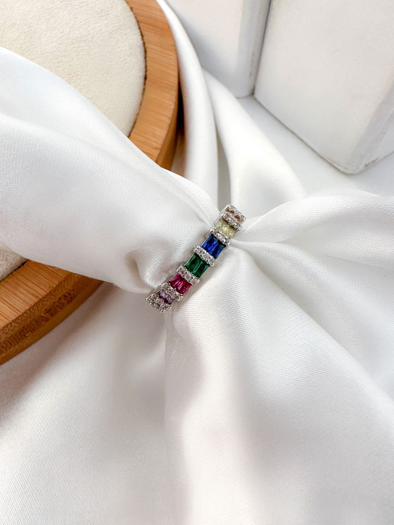 anel folheado a ouro 18k e prata 925 navetes com entremeios em micro zircônia