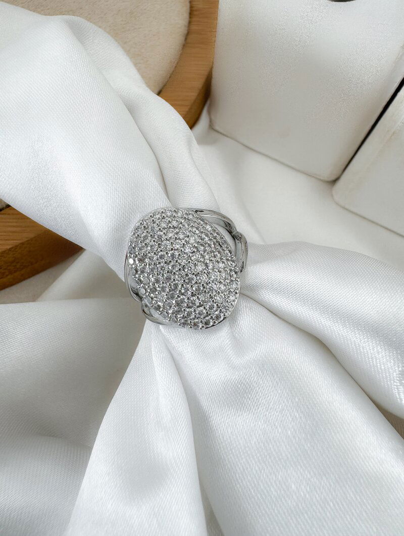 Anel Folheado a Ouro 18k e Prata Circulo Cravejado