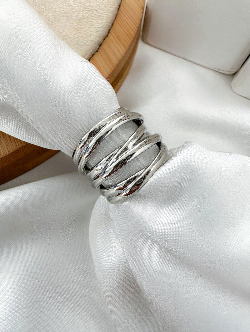 Anel Folheado a Ouro 18k e Prata Maxi Vazado