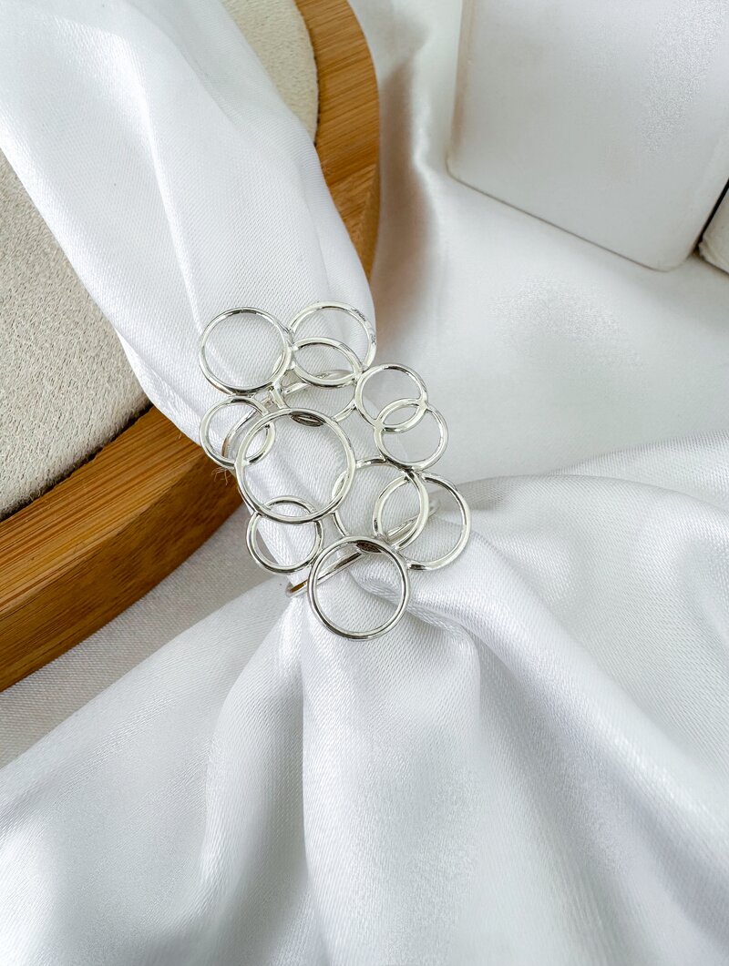 Anel Folheado a Ouro 18k e Prata Regulável Circulos Vazados