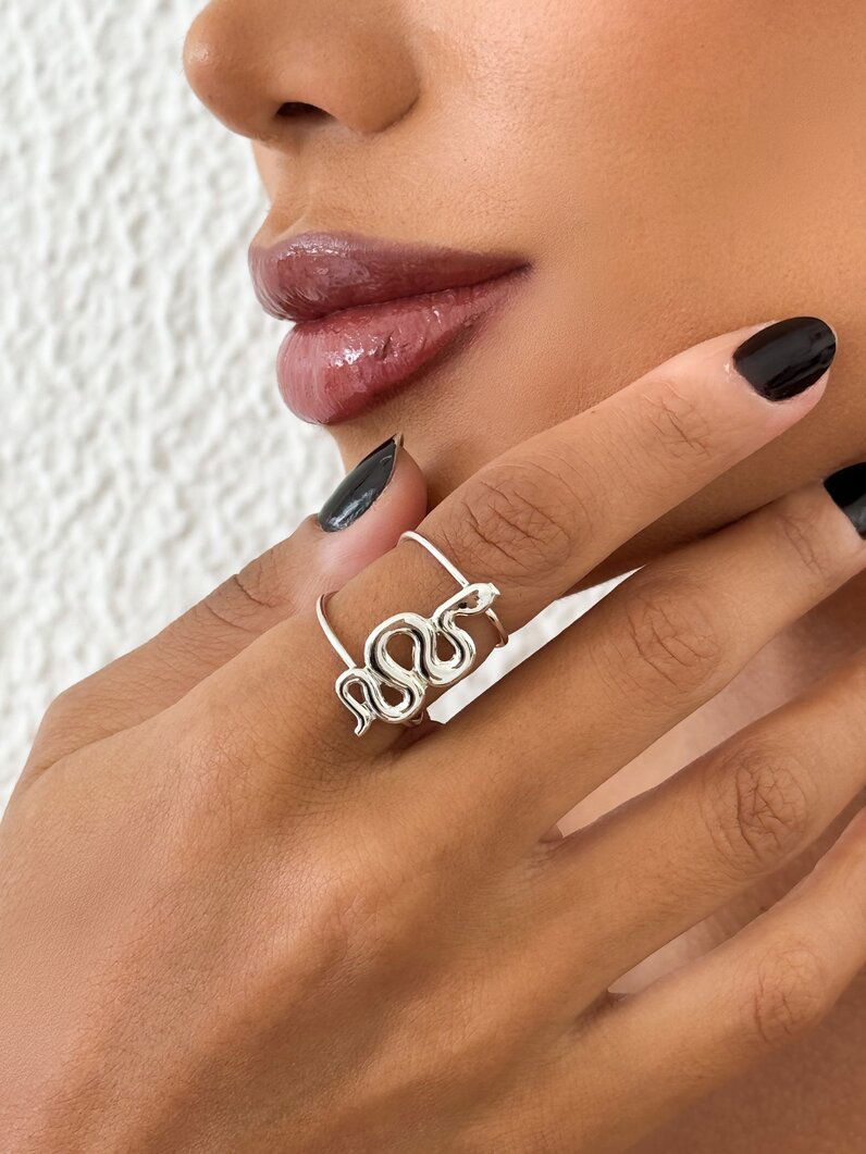 Anel Folheado a Ouro 18k e Prata Regulável Serpente Lisa