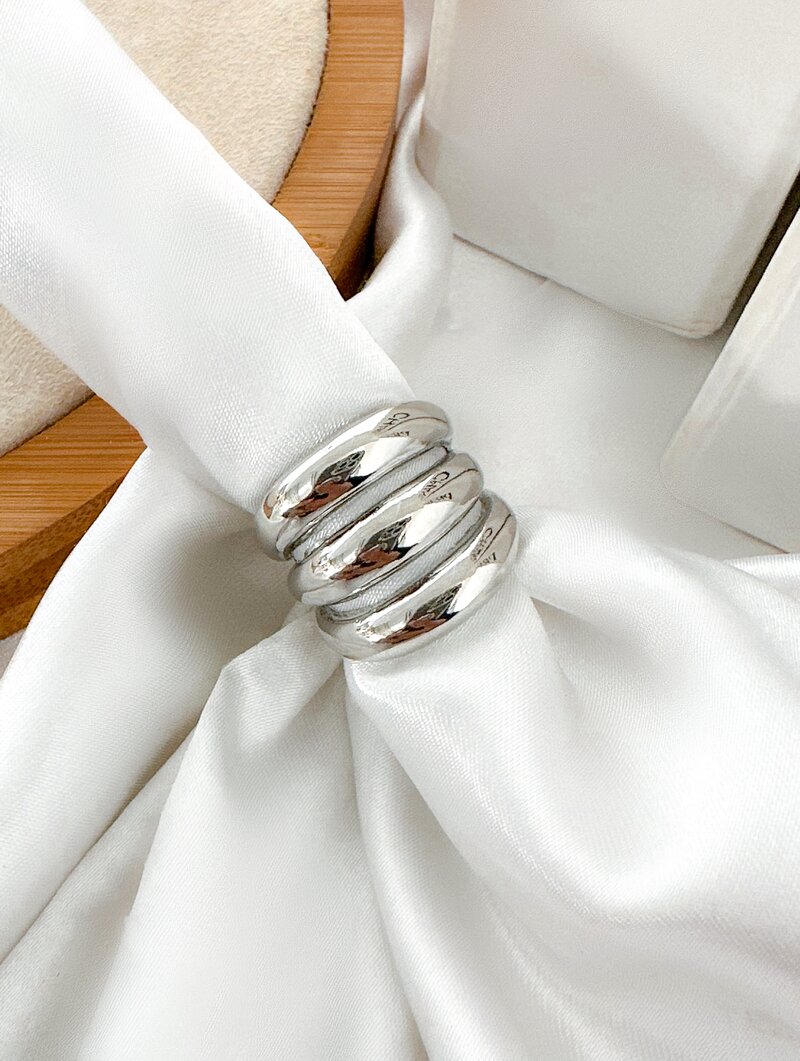 Anel Folheado a Ouro 18k e Prata Três Fios Vazados