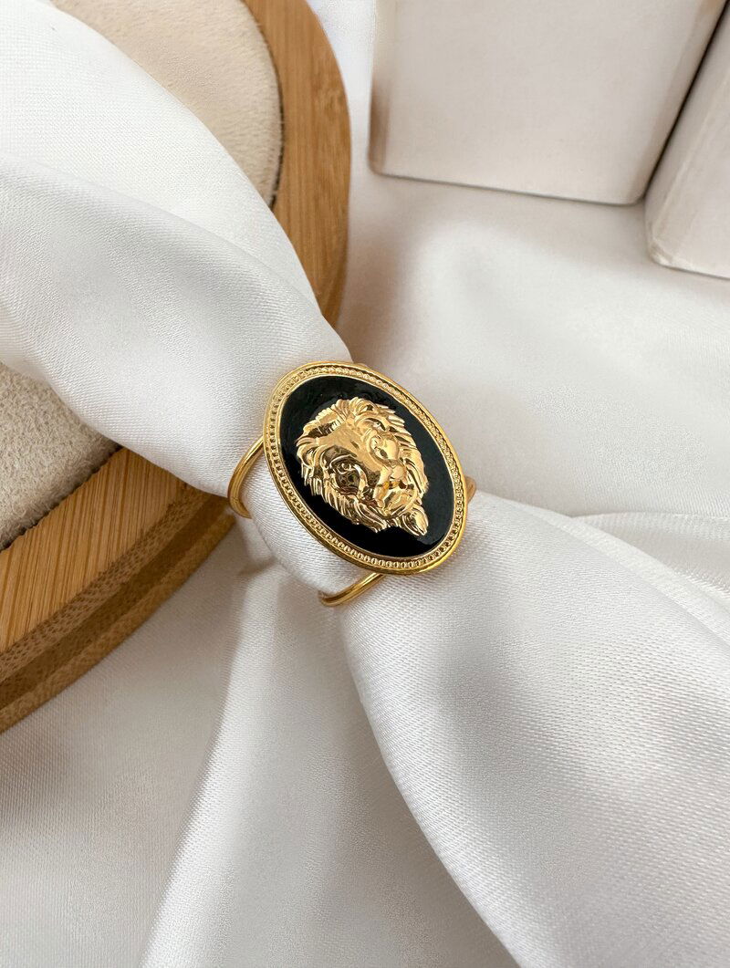 Anel Folheado a Ouro 18k Leão