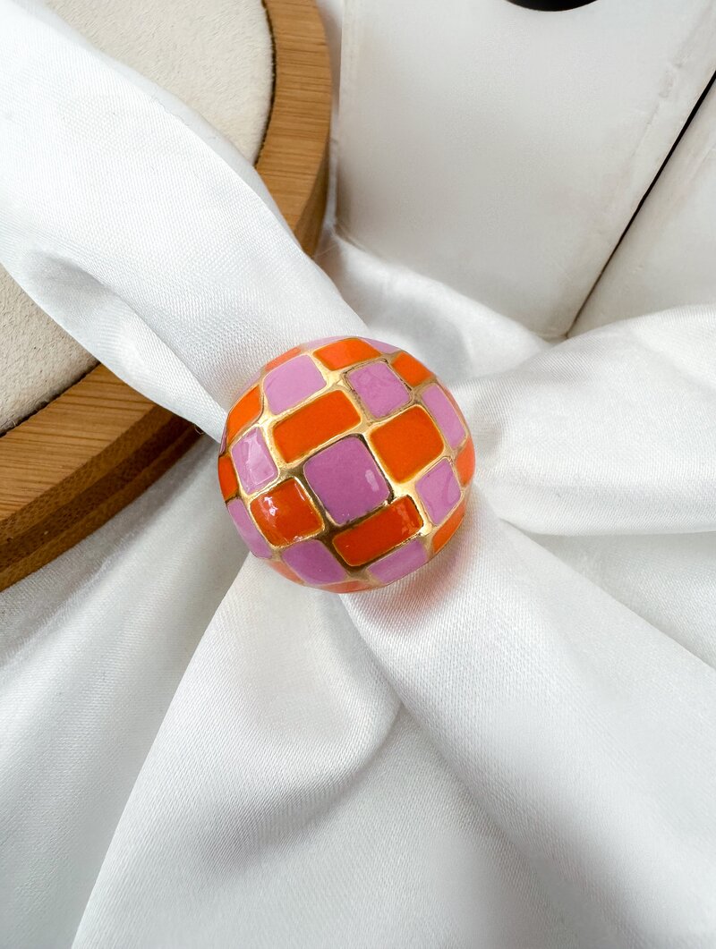 Anel Folheado a Ouro 18k Maxi Quadriculado Resinado