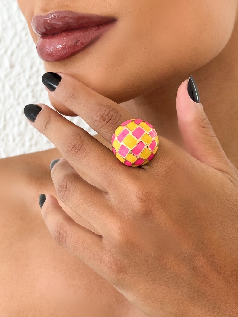 Anel Folheado a Ouro 18k Maxi Quadriculado Resinado