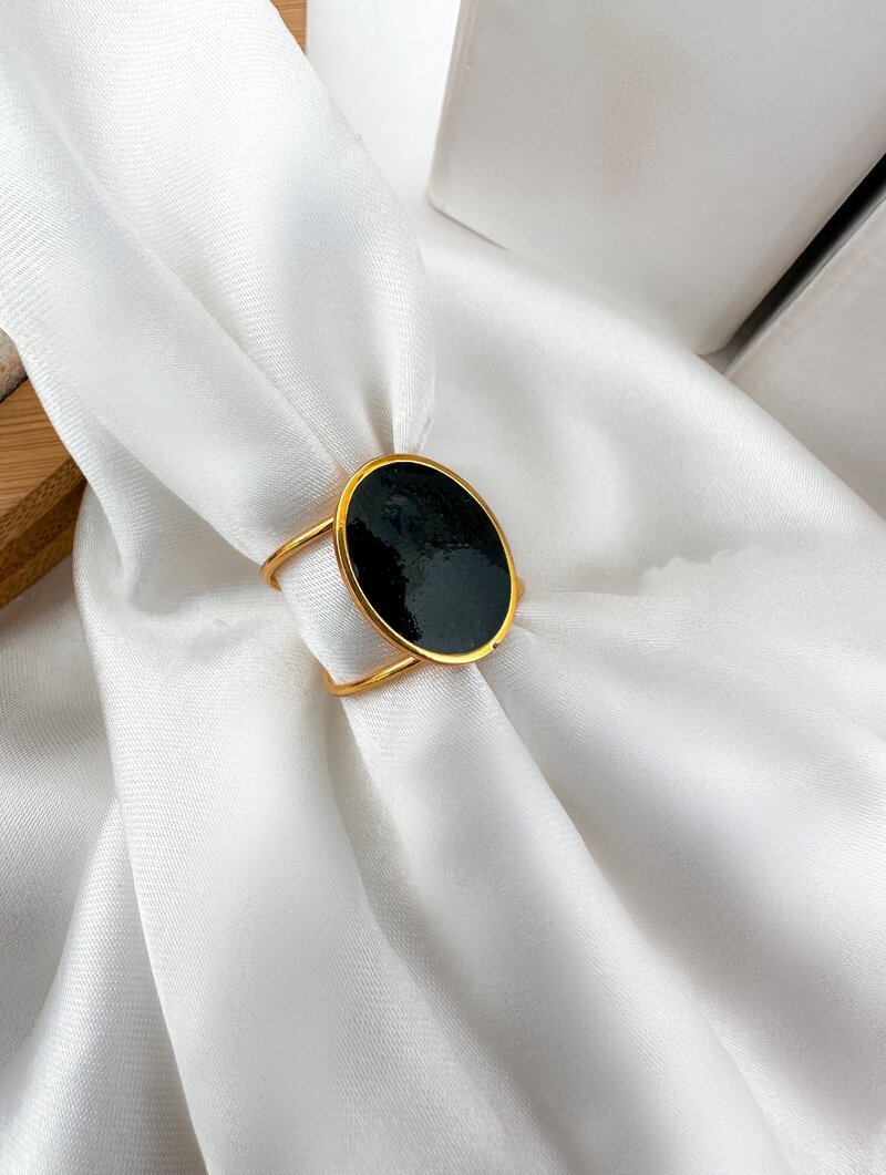 Anel Folheado a Ouro 18k Oval Resinado