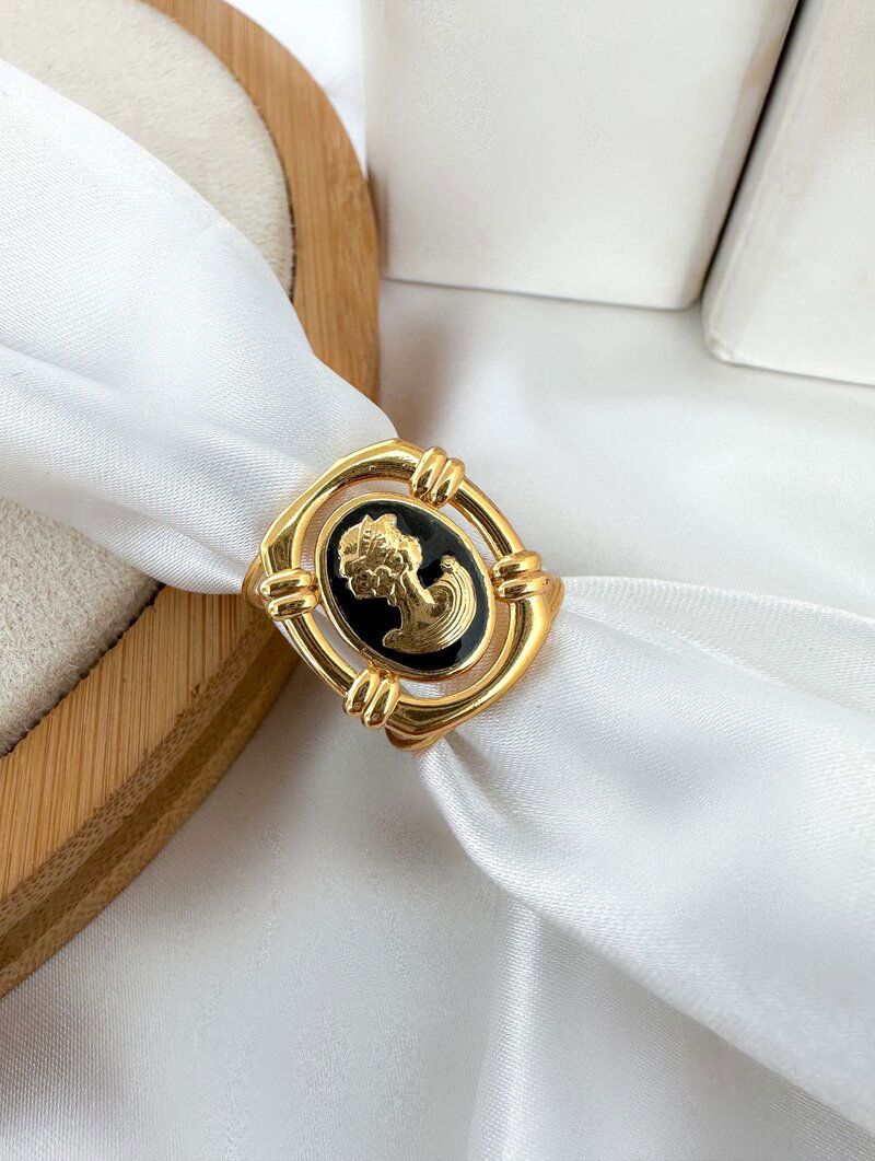 Anel Folheado a Ouro 18k Regulável Camafeu