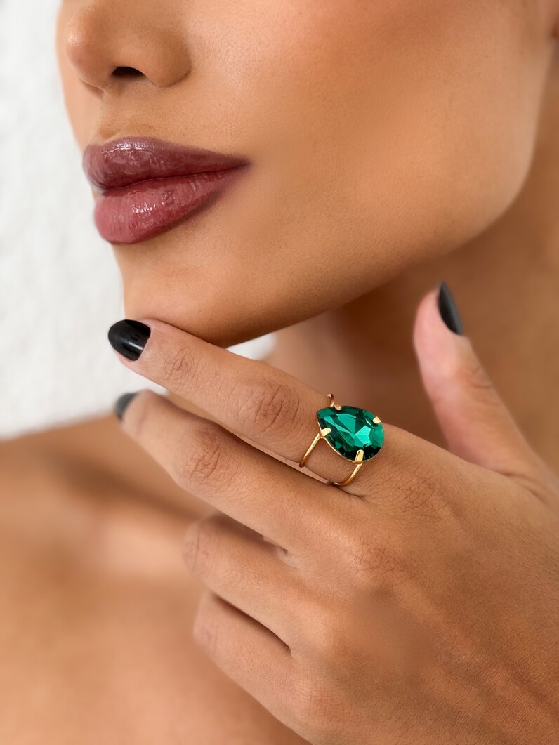 Anel Folheado a Ouro 18k Regulável com Gota de Zircônia