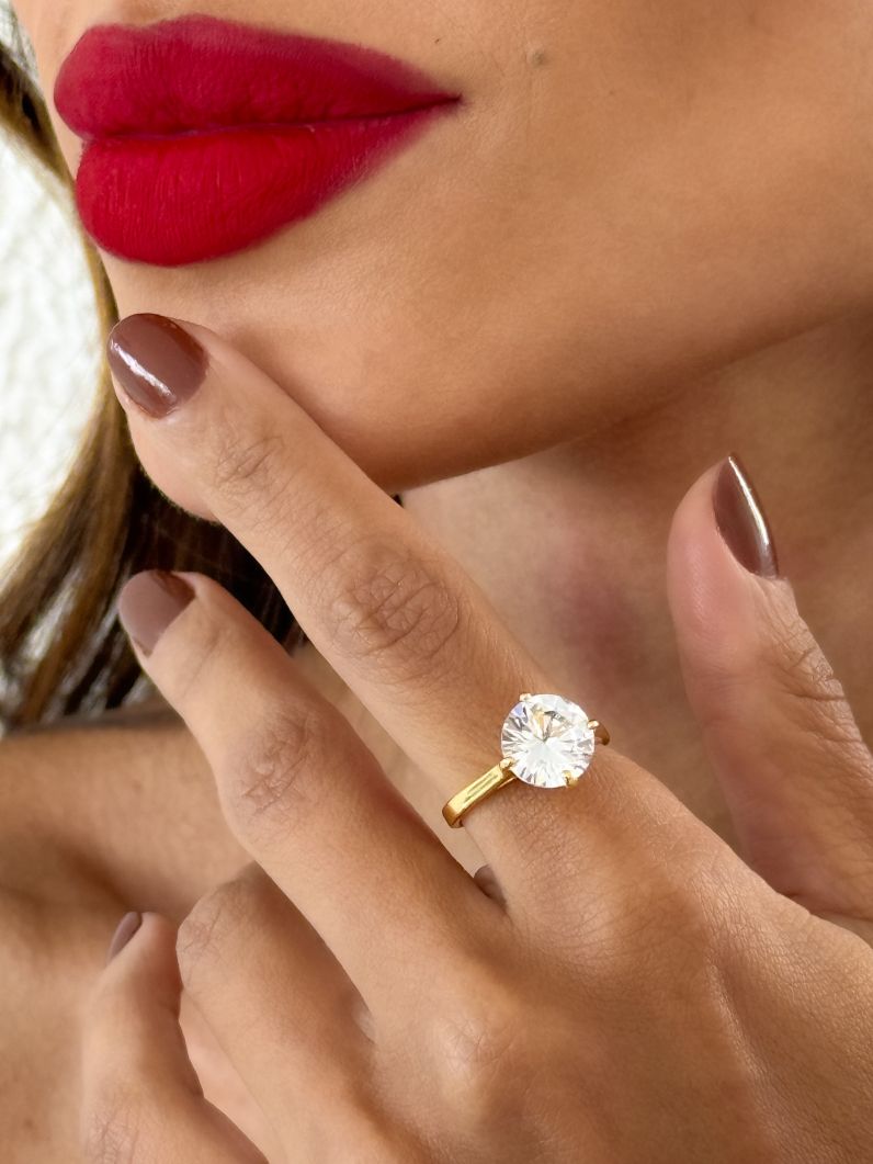 Anel Virginia Folheado a Ouro 18k, Prata 925 e Diamante Solitário Pedra Cristal - 7mm
