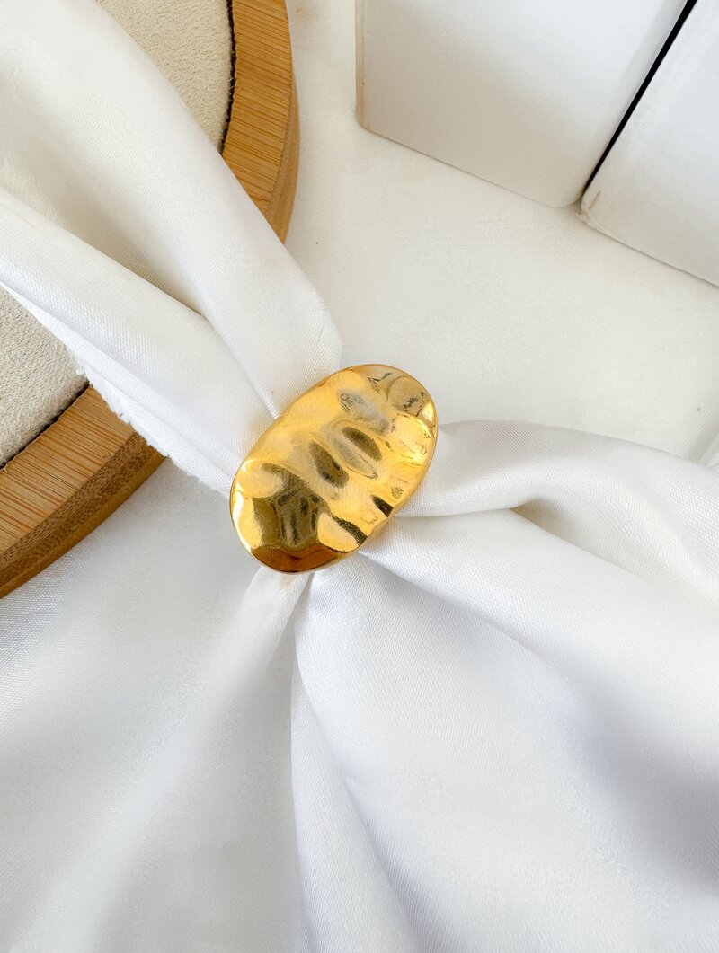 Anel Folheado a Ouro 18K Viena