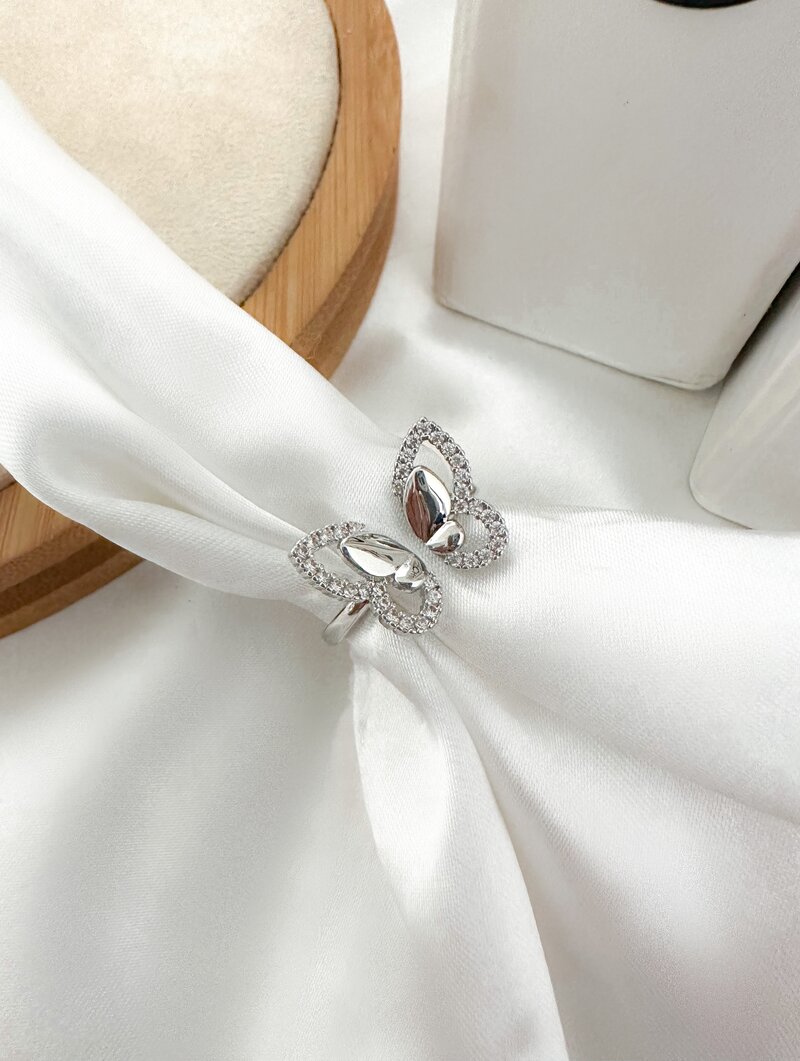 Anel follheado a ouro 18k e prata 925 borboleta zirconia