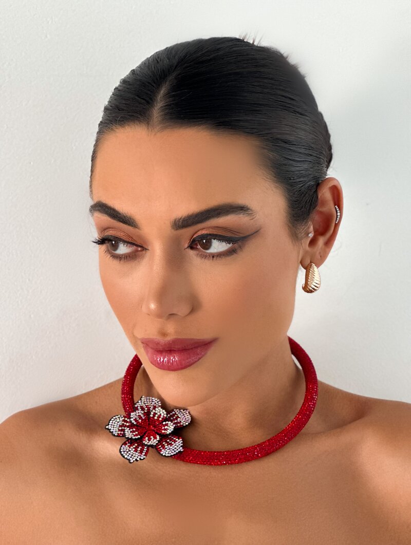 Aro Inspiração Swarovski com Flor