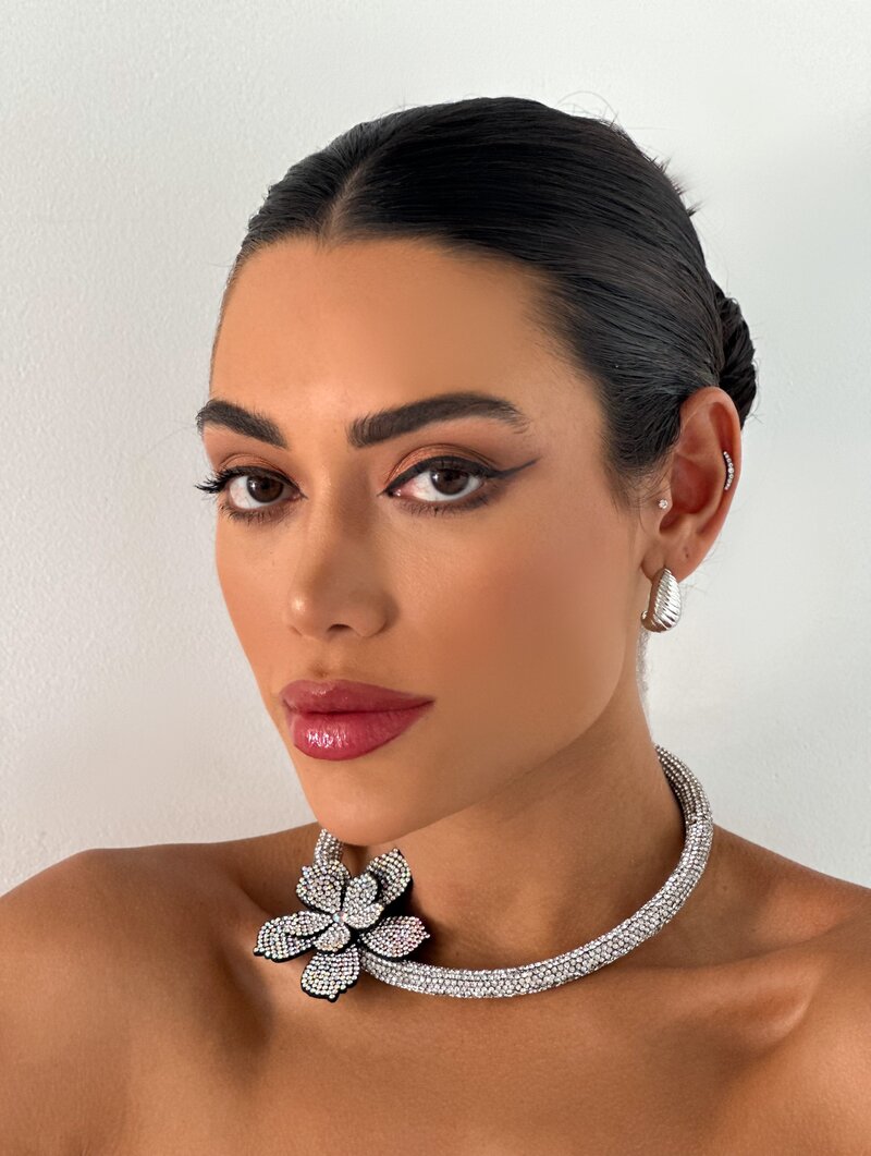 Aro Inspiração Swarovski com Flor