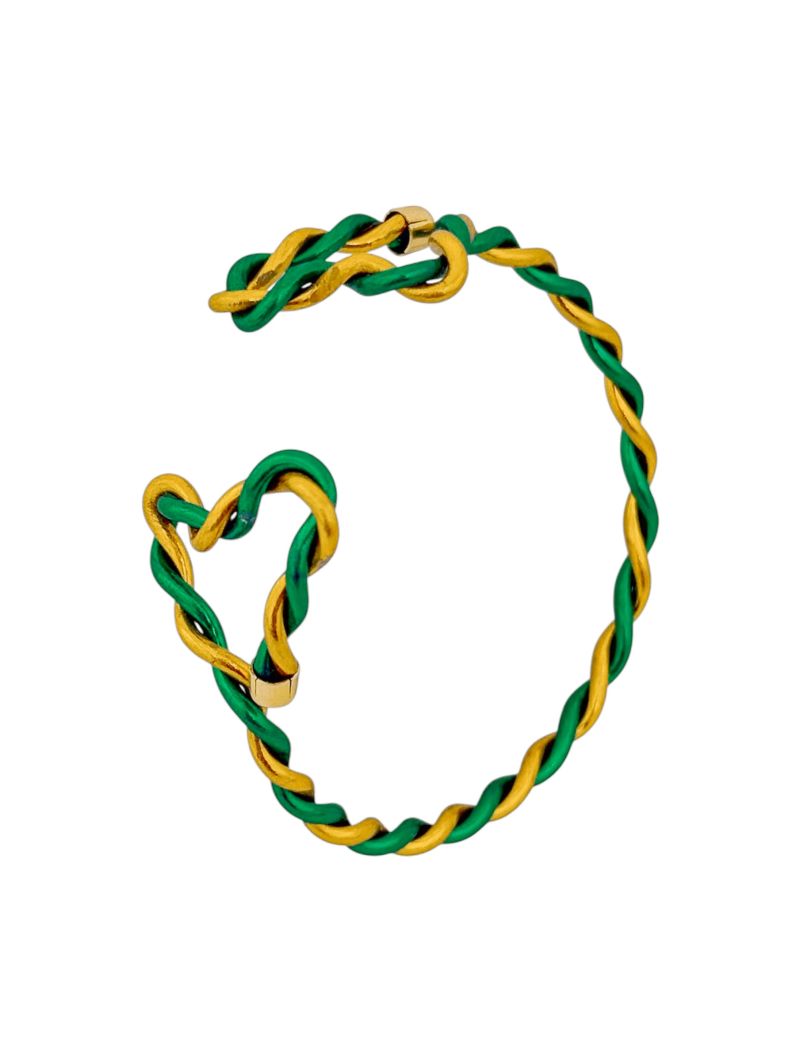 Bracelete Folheado a Ouro 18k Aro Torcido Coração Design Brasil