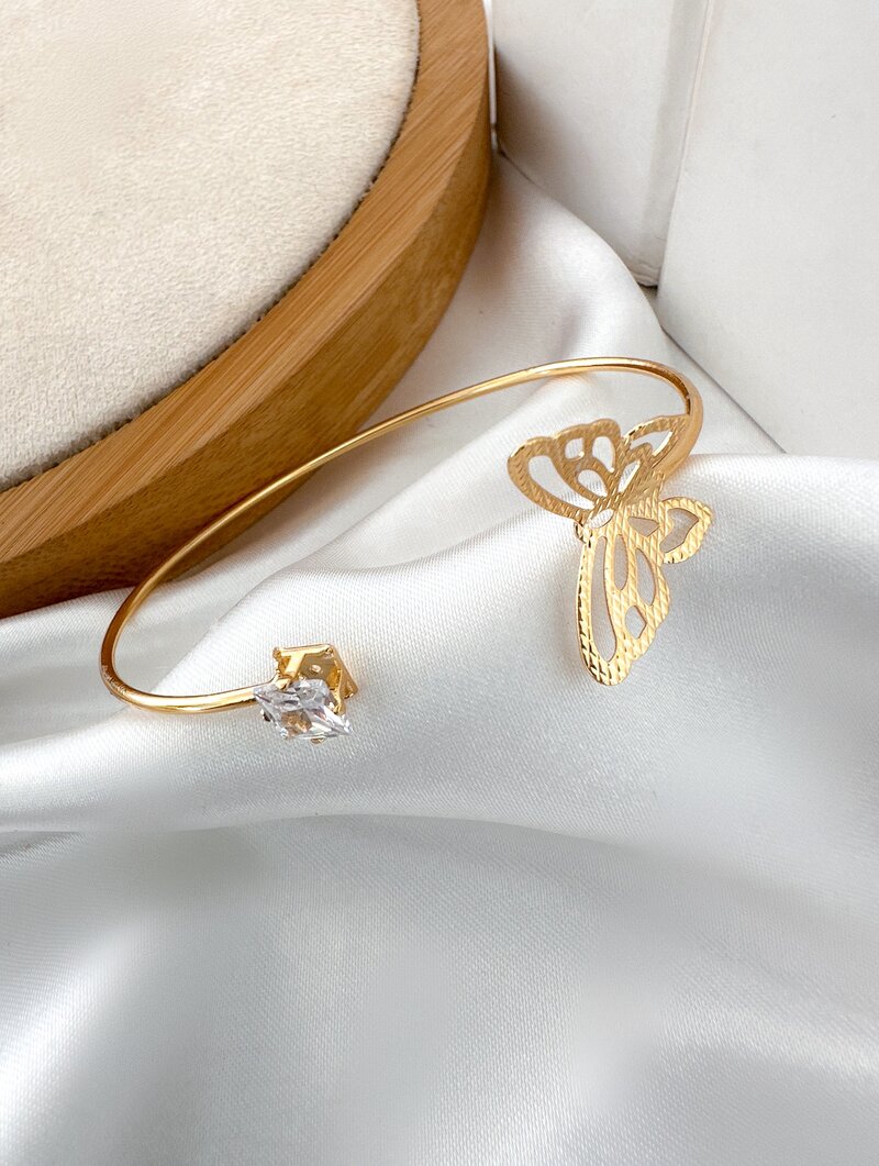 Bracelete Folheado a Ouro 18k Borboleta com Ponto de Luz