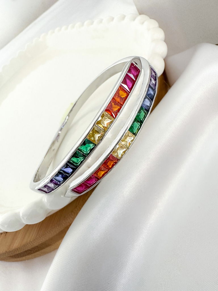 Bracelete folheado a ouro 18k com navetes em zircônias
