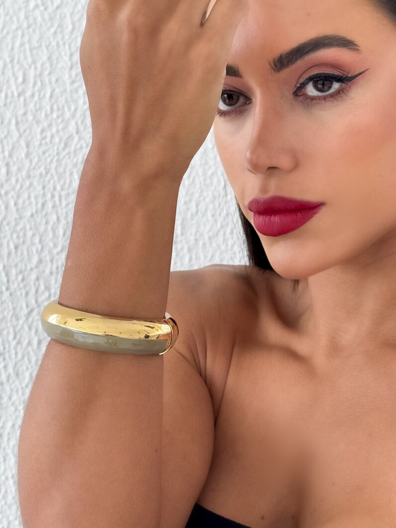 Bracelete Folheado a Ouro 18k Com Resina Liso