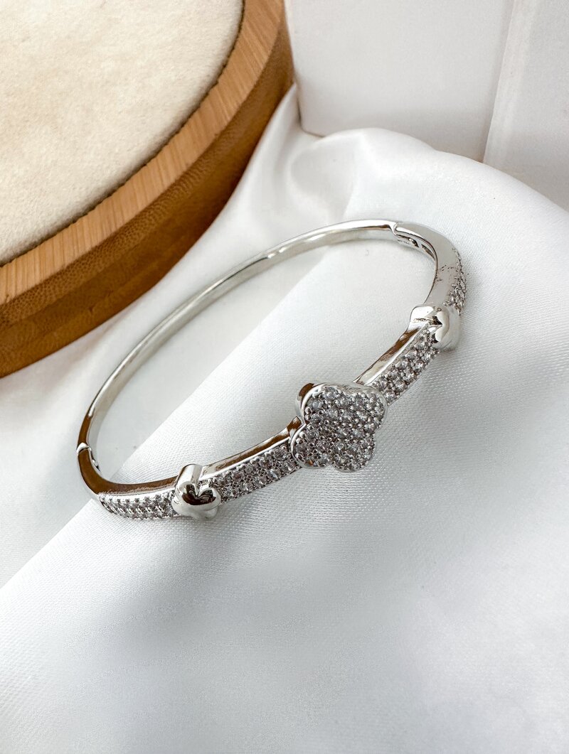 Bracelete Folheado a Ouro 18k Cravejado Inspiração Joalheria