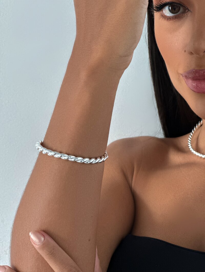 Bracelete Folheado a Ouro 18K e a Prata Aro Torcido.