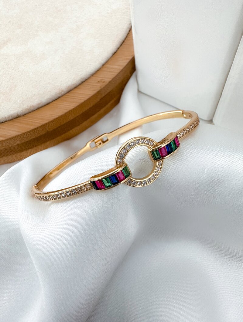 Bracelete Folheado a Ouro 18K e a Prata Cravejado de Zirconia com detalhes em Navetes