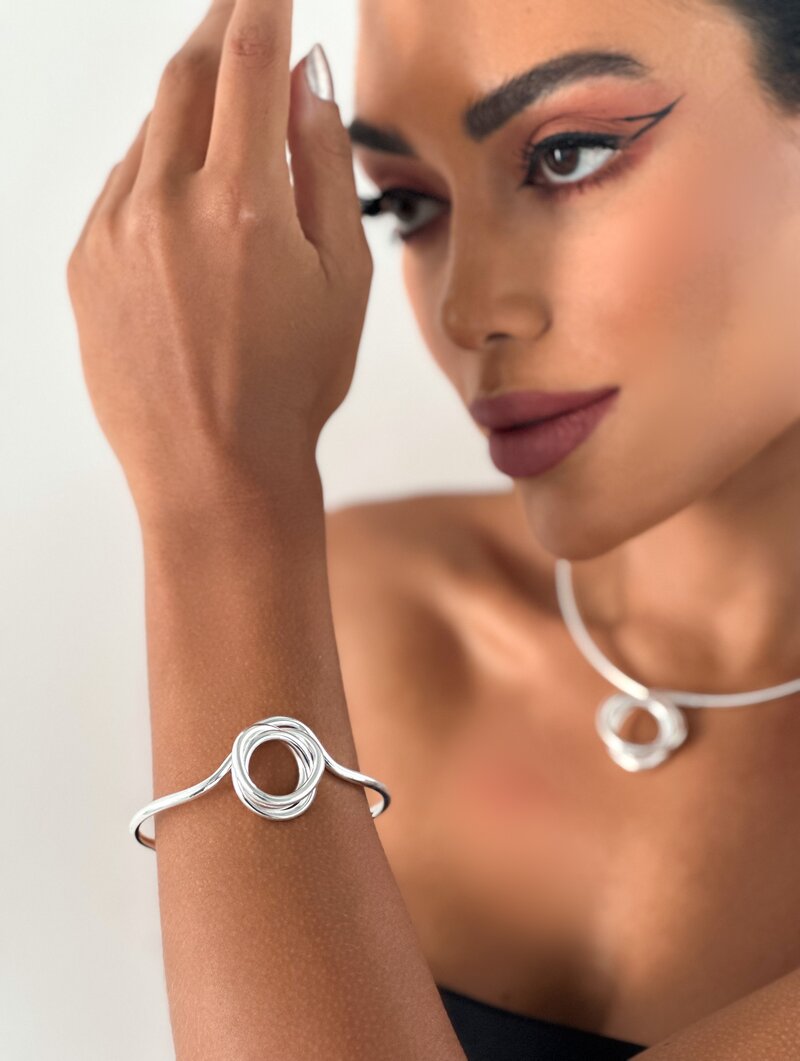 Bracelete Folheado a Ouro 18k e Prata 925 Aro com Detalhe Torcido