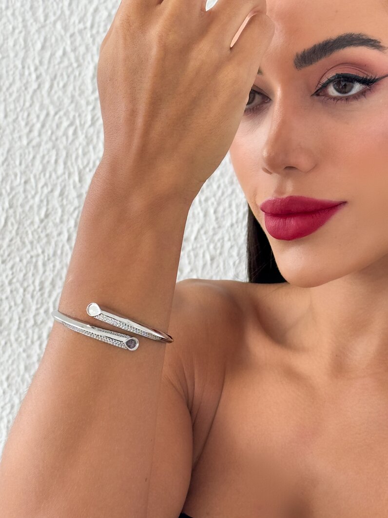 Bracelete Folheado a Prata 925 Ponta com Formato em Gota e Pontos de Luz