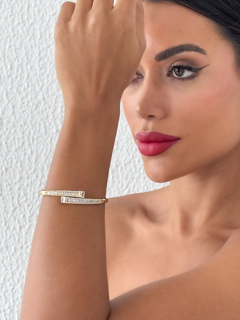 Bracelete Folheado a Ouro 18k e Prata Aro Com Navete Todo Trabalhado na Zircônia