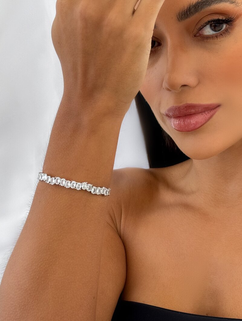 Bracelete Folheado a Ouro 18k e Prata Baguetes de Zircônias e Detalhes Vazados
