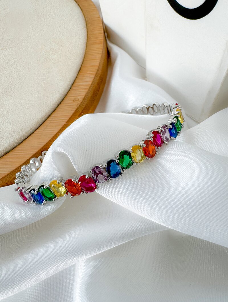 Bracelete Folheado a Ouro 18k e Prata Baguetes de Zircônias e Detalhes Vazados