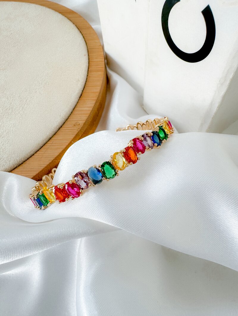 Bracelete Folheado a Ouro 18k e Prata Baguetes de Zircônias e Detalhes Vazados