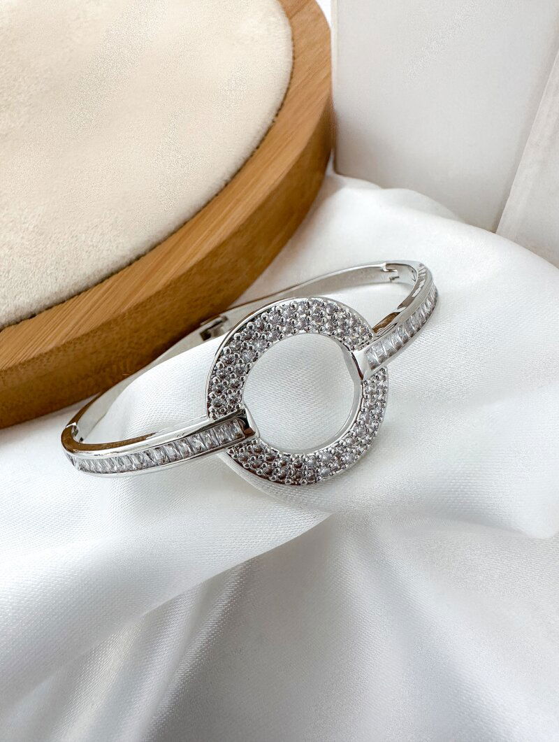 Bracelete Folheado a Ouro 18k e Prata Circulo Cravejado e Navetes em Zircônia