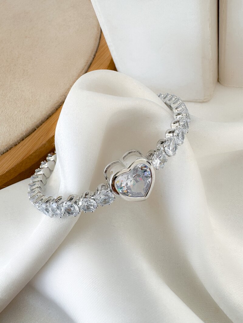 Bracelete Folheado a Ouro 18k e Prata Circulos de Zircônia com Coração