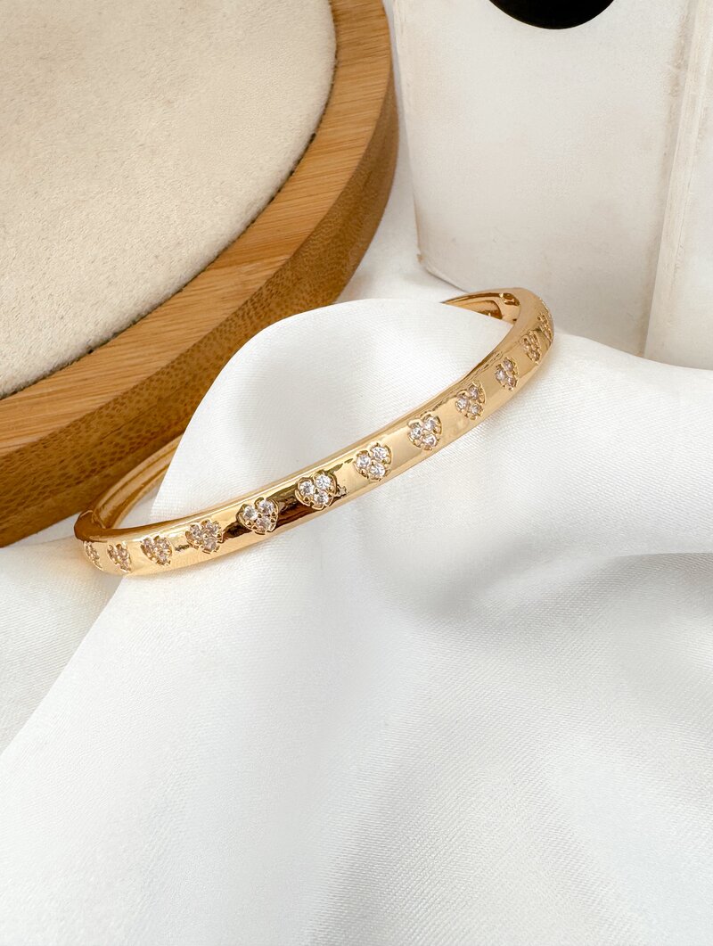 Bracelete Folheado a Ouro 18k e Prata com Corações Cravejados