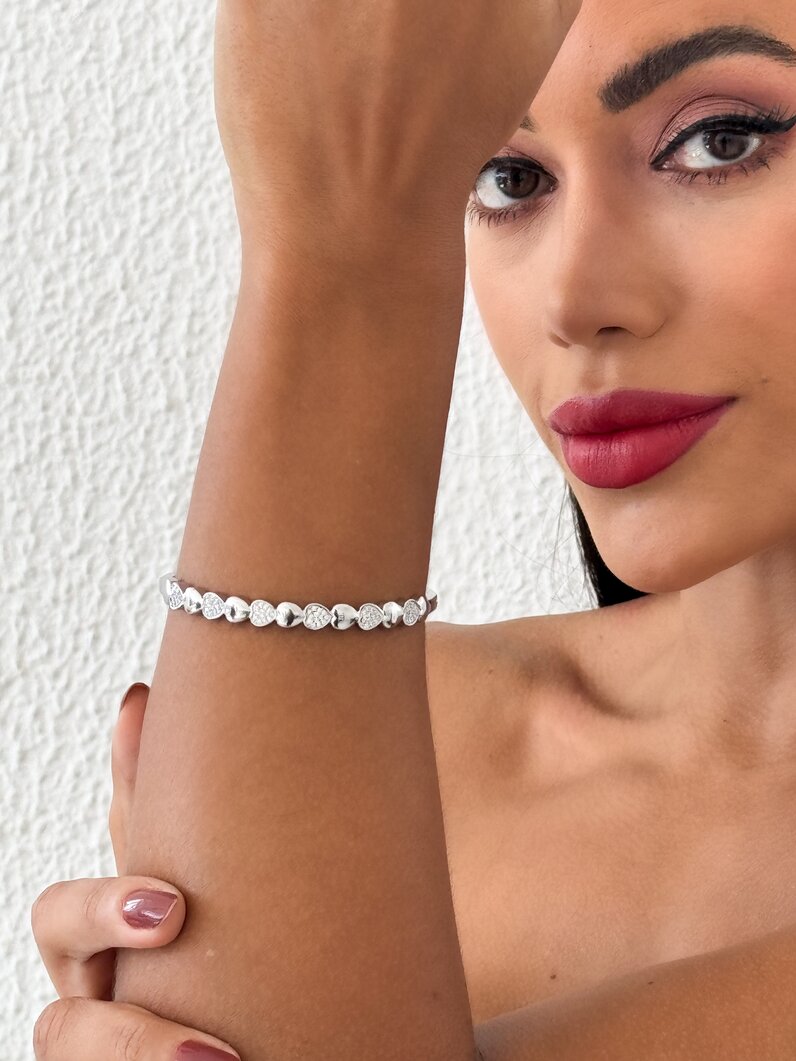 Bracelete Folheado a Ouro 18k e Prata Com Corações Liso e Com Zircônia