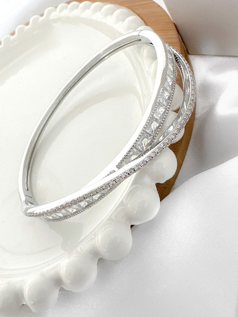 Bracelete folheado a ouro 18k e prata com design em navetes e micro zircônias