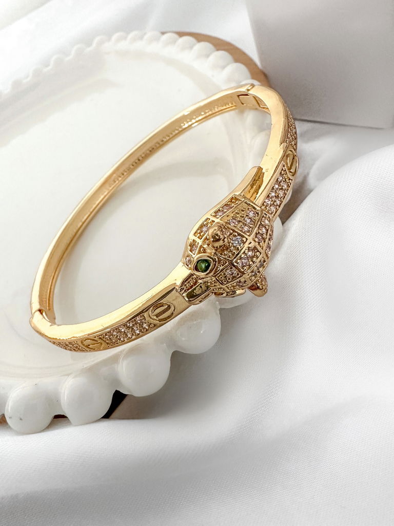 Bracelete folheado a ouro 18K e prata com pantera cravejada com micro zircônias