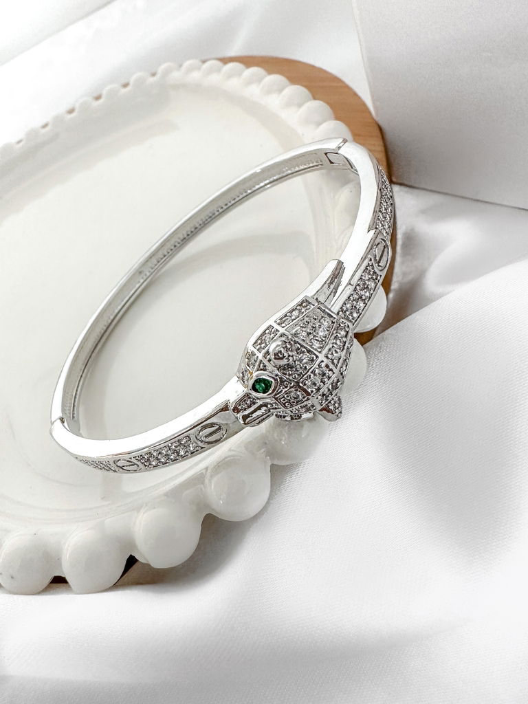 Bracelete folheado a ouro 18K e prata com pantera cravejada com micro zircônias