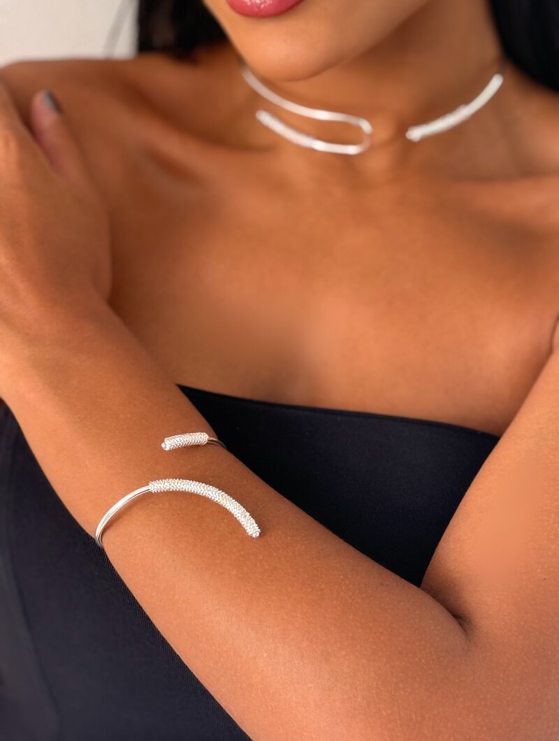 Bracelete Folheado a Ouro 18k e Prata com Ponta Texturizado