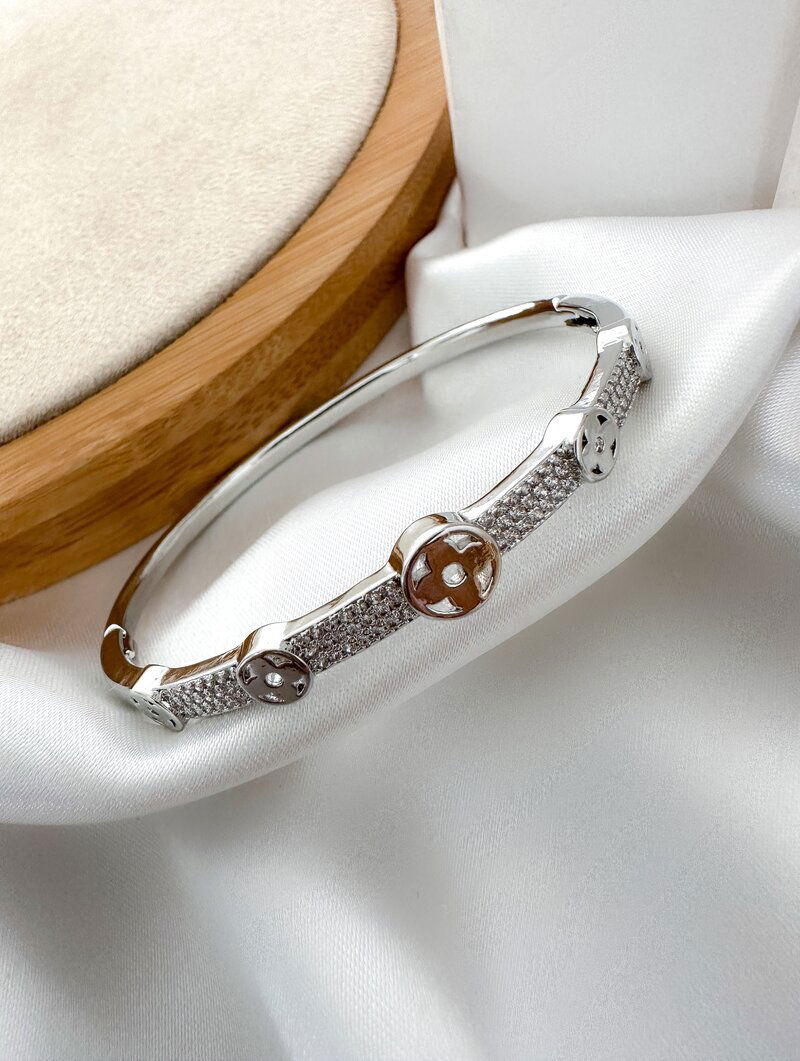 Bracelete Folheado a Ouro 18k e Prata Cravejado com Flores