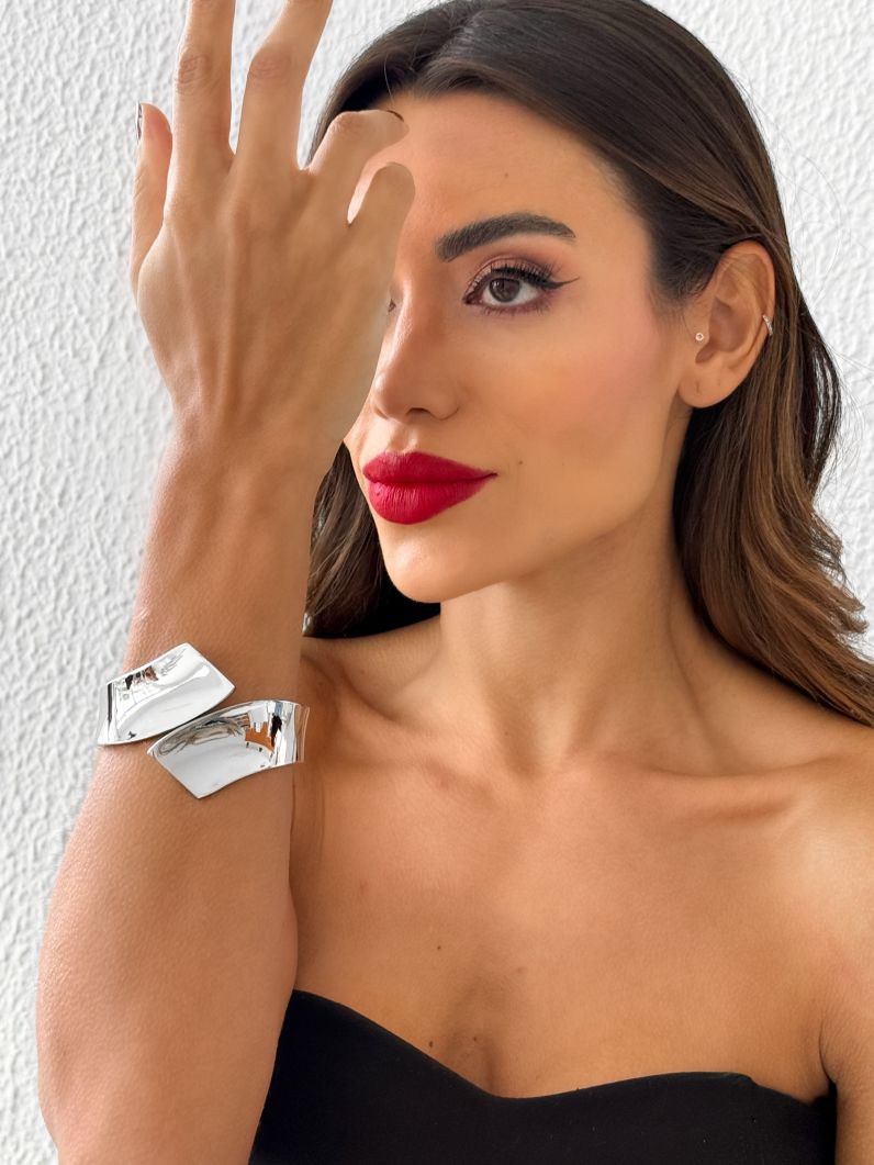 Bracelete Folheado a Ouro 18k e Prata Design Elegante G