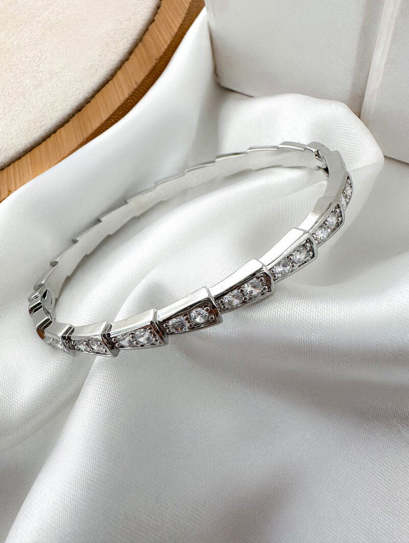 Bracelete Folheado a Ouro 18k e Prata Design Geométrico Cravejado