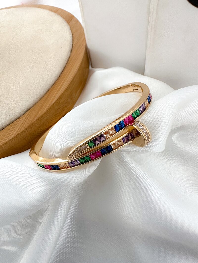 Bracelete Folheado a Ouro 18k e Prata Design Prego com Navetes em Zircônia