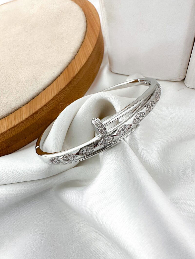 bracelete folheado a ouro 18k e prata designer moderno