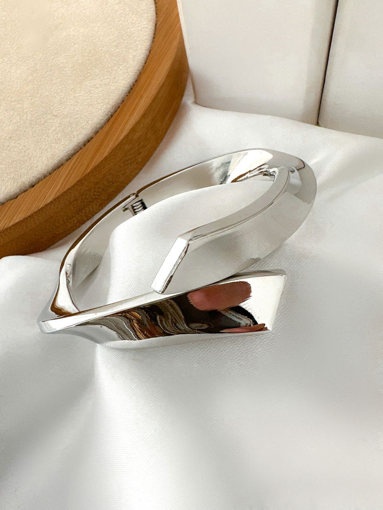 BRACELETE FOLHEADO A OURO 18K E PRATA DESIGNER SOBREPOSTO