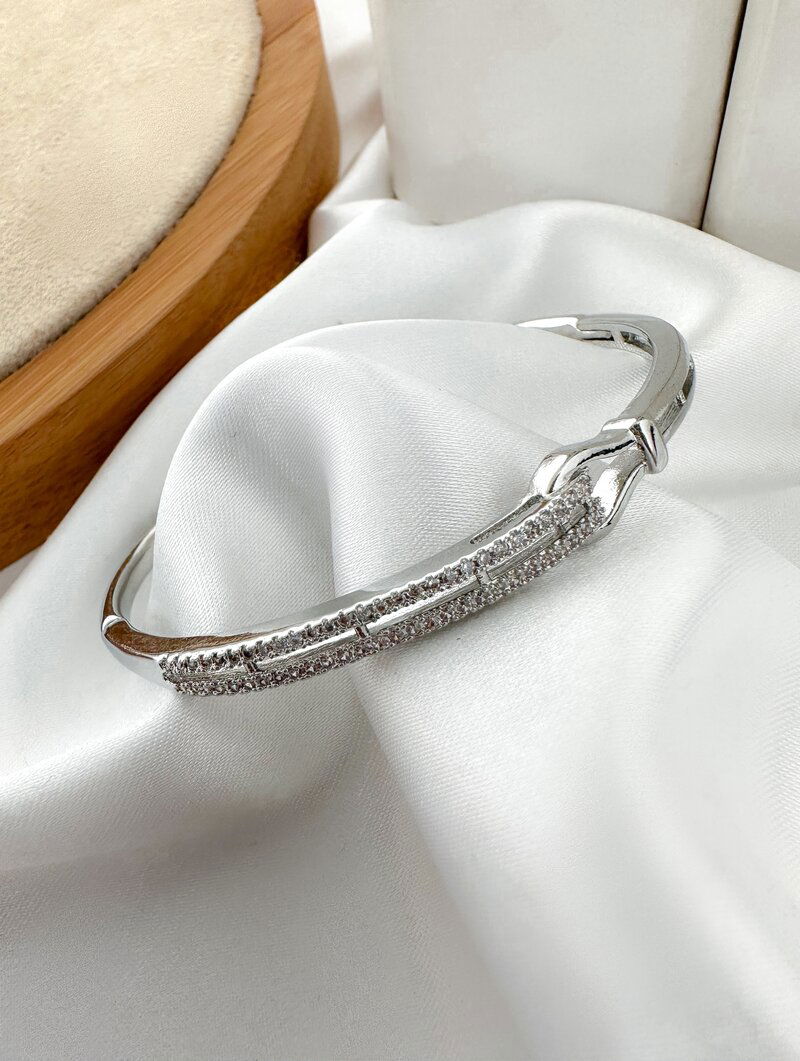 Bracelete Folheado a Ouro 18k e Prata Detalhe Vazados Cravejado