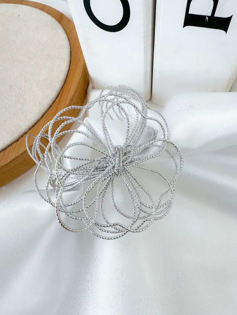 Bracelete Folheado a Ouro 18k e Prata Fios com Flor Orgânica