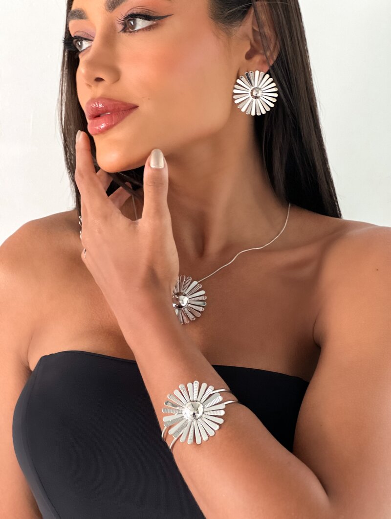 bracelete folheado a ouro 18k e prata flor botton liso