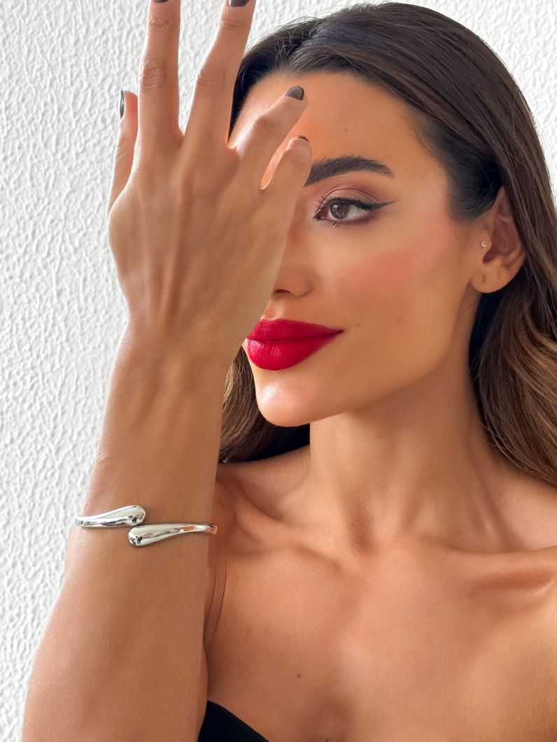 Bracelete Folheado a Ouro 18k e Prata Gota Lisa Minimalista
